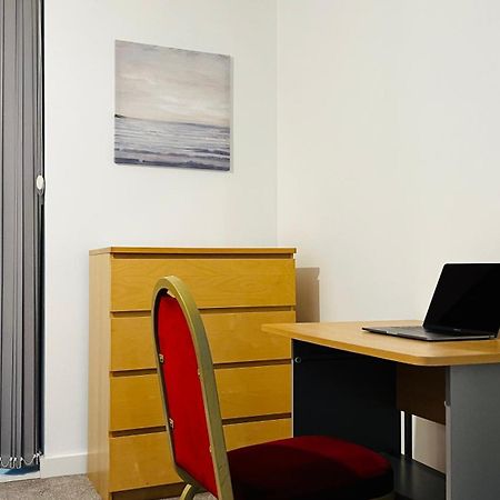 Last-Minute Specials L Book It Now L Sleeps Up To 4 L 2 Bed 2 Bath - Gym - Prime Birmingham Location L Jvt Short Lets Bagian luar foto