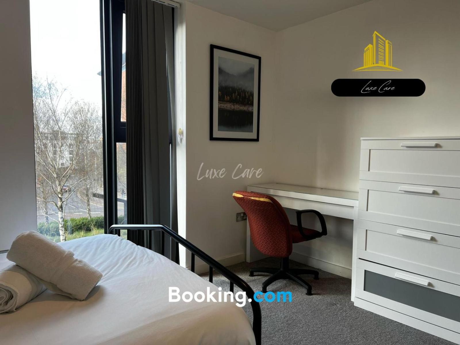 Last-Minute Specials L Book It Now L Sleeps Up To 4 L 2 Bed 2 Bath - Gym - Prime Birmingham Location L Jvt Short Lets Bagian luar foto